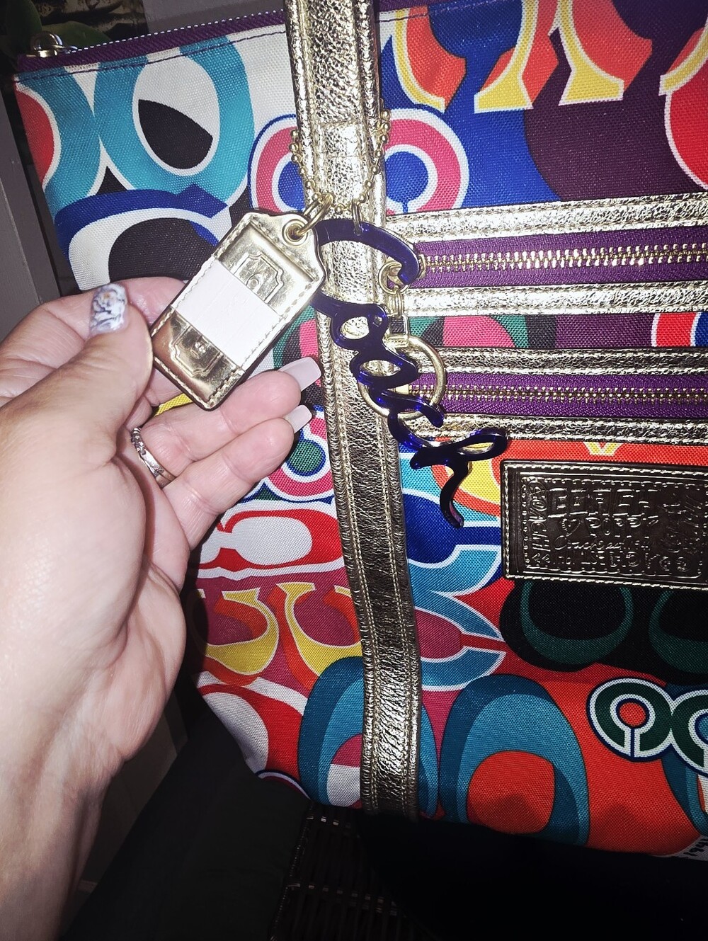 Coach Poppy Pop C Signature Graffiti Glam Tote EUC - Picture 2 of 9